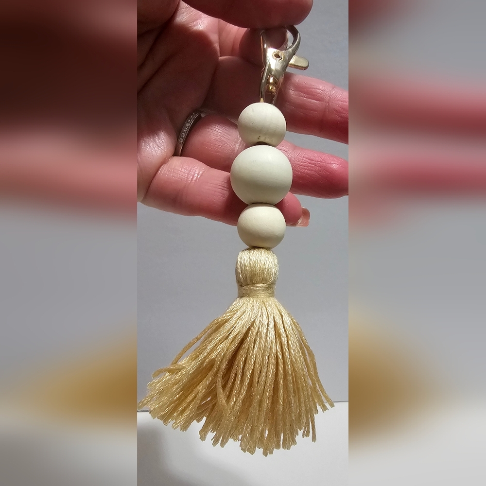 Beaded Bag Charm Cream With Tassel‎ Nuetral Color Accessory NEW